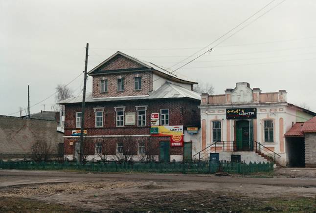 Елатьма. Исторические здания в центре города. Фото Н.Зиновина, декабрь 2006 г.