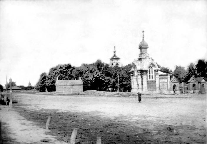Елатьма. Вид на городской Собор и сад.